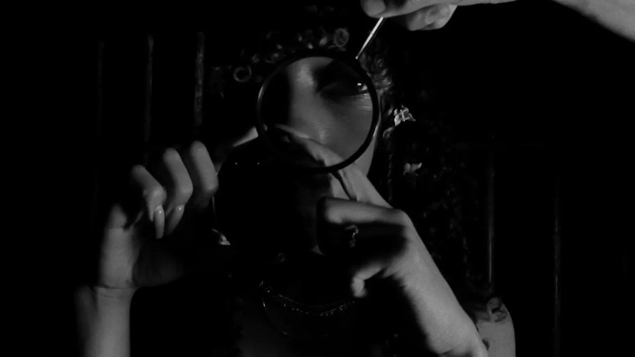 Nia Archives - Forbidden Feelingz (Official Video) Nia Archives - Forbidden Feelingz (Official Video)