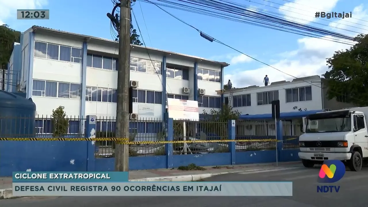 Defesa Civil registra 90 ocorrências em Itajaí, trinta unidades de ensino são afetadas