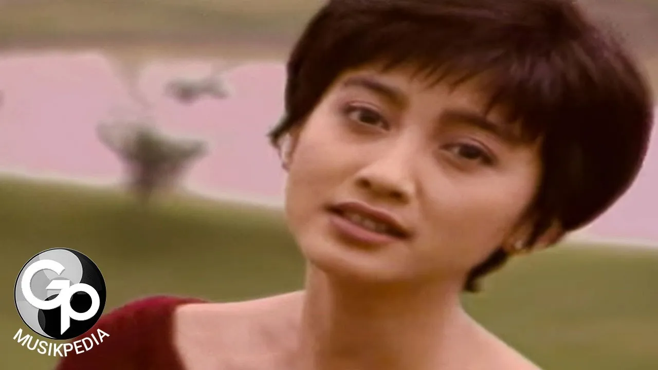 Desy Ratnasari - Sampai Hati (Official Music Video) Desy Ratnasari - Sampai Hati (Official Music Video)