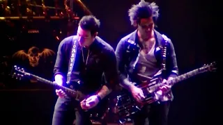 Download Avenged Sevenfold - Welcome to the Family (Live at Loud Park 2010) HD [Subtitles] MP3