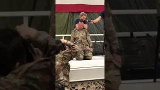 حركة بسيطة خلته يغمى عليه 