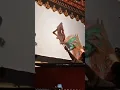 Sabetan lincah ki Dalang Eko Suwaryo memainkan wayang