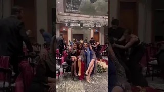 اسيا ليتو و نديمه و نرجس يضحكون على موت تيميل خلف كواليس مسلسل حب بلا حدود Hudutduzsevda 