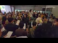 Download Lagu Jakarta's virale koor verandert vreemden in zangers