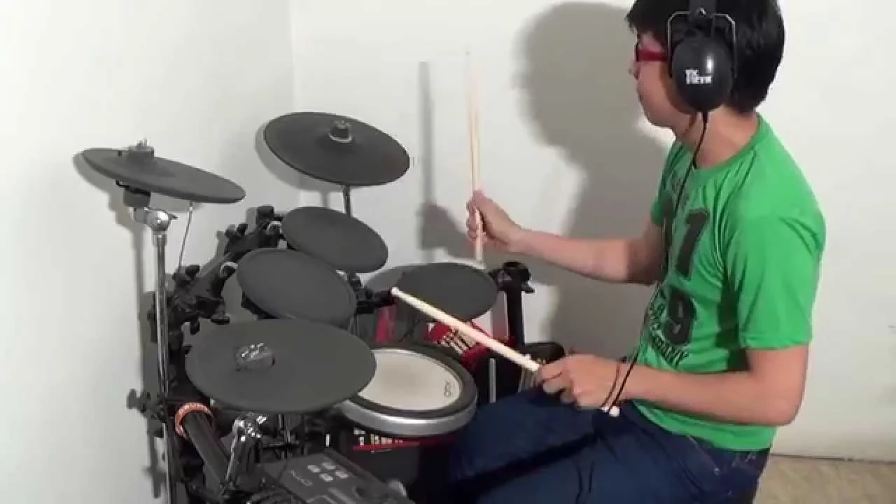 Pharrell Williams - Happy - Drum Cover by David Adrianto Pharrell Williams - Happy - Drum Cover by David Adrianto