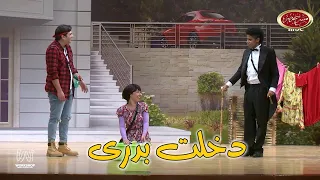 مصطفى خاطر وسارة الدرزاوى أحرجوا حمدي الميرغنى على المسرح مسرح مصر 