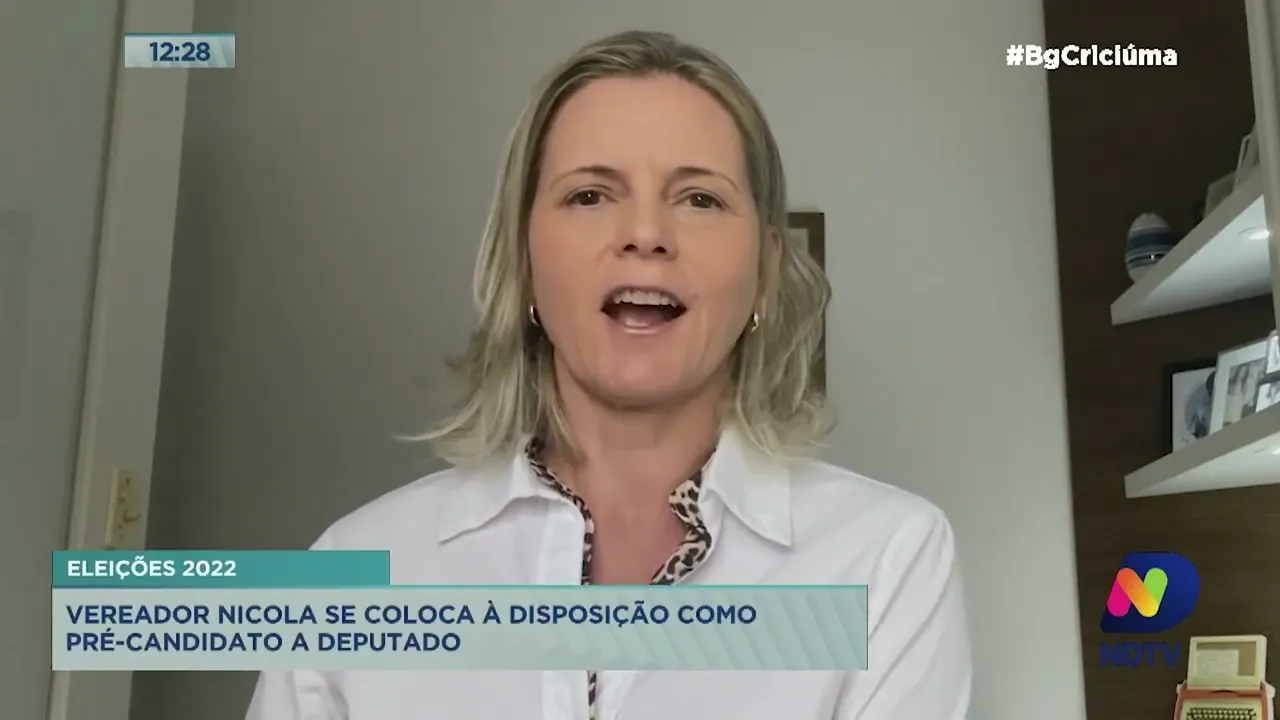 Karina Manarin: bandeira branca entre Daniel Freitas e Júlia Zanatta