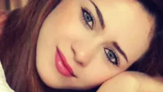 الرائع احمد سعد بصلى وانت بتتكلم 