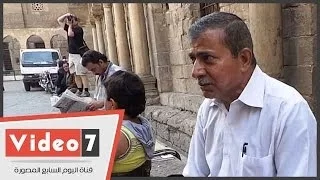 بالفيديو محمد رشدى جديد يظهر فى شارع المعز بأغنية مغرم صبابا 