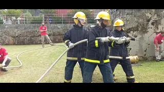 TREINAMENTO SIMULADO COMBATE A INCÊNDIO COM MOTO BOMBA - BRIGADA EMERGENCIAS KARSTEN BLUMENAU SC.