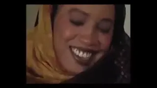 أغنية صحراوية قديمة  شيخ ولد لبيض او شيخ لبيض مبارى باسي أغنية تسافر بيك الى زمن الجميل دندنها
