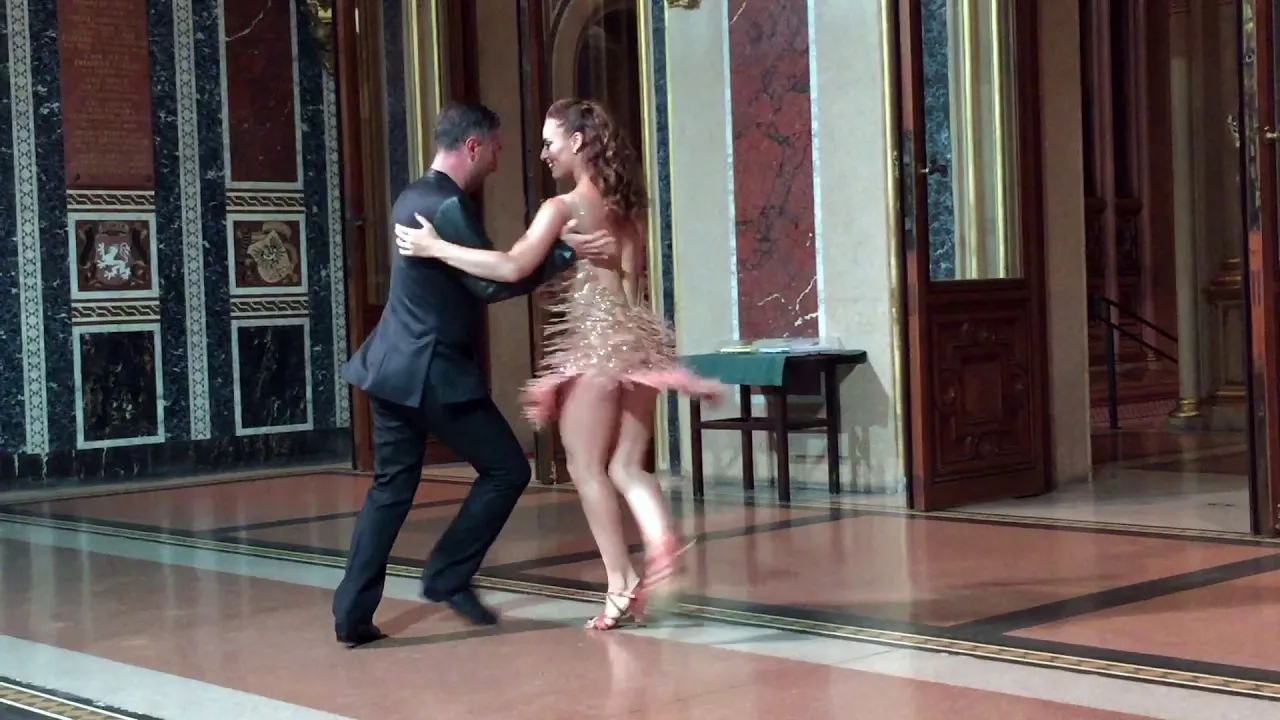Flavia Cacace and Vincent Simone Flavia Cacace and Vincent Simone