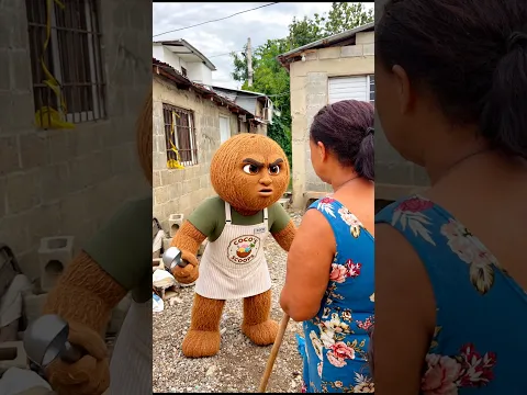 ¡Cuidado con Cocardo! Buscando a los niños por todo el vecindario 🥥😡