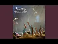 Download Lagu Piekūns skrien debesīs (Live)