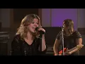 Kelly Clarkson - Walk Away (Walmart Soundcheck 2009)