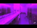 Paradis- Instantané but you are in a bathroom at the party