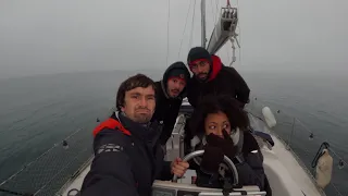 PERDUS dans le BROUILLARD , on RECOMMENCE ( voilier coraille en voyage )