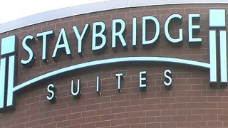 Maumee hotel staff unexpectedly quits walks out on customers Saturday