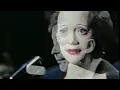 Edith Piaf - "Non, Je Ne Regrette Rien" (with French and English Lyrics)
