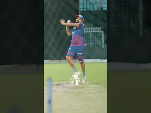 A little birthday tribute for Abhishek Nayar 😂🎂 | #MumbaiIndians #OneFamily