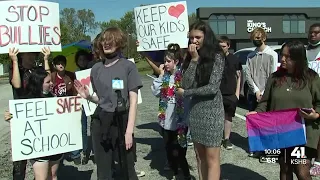 No one feels safe here Students at Lee s Summit High School share impacts of ongoing bullying