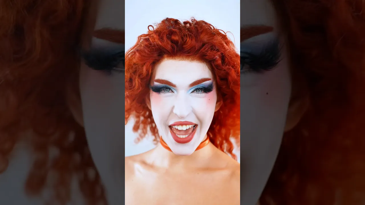 She got a wig!