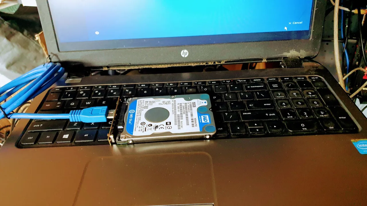 Αποσυναρμολόγηση του HP 250 G3. HP 250 G3 disassembly. Αντικατάσταση σκληρού δίσκου, Μπαταρίας, Μνήμ. 