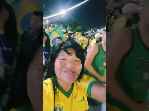 Quem fica parado é petista disfarçado!😀
