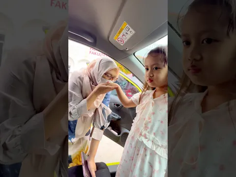 Seperti biasa anterin mama kerja ke kampus #shorts
