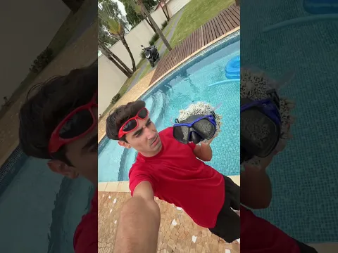 DESTRUÍ MINHA BOLA DE COLA #shorts