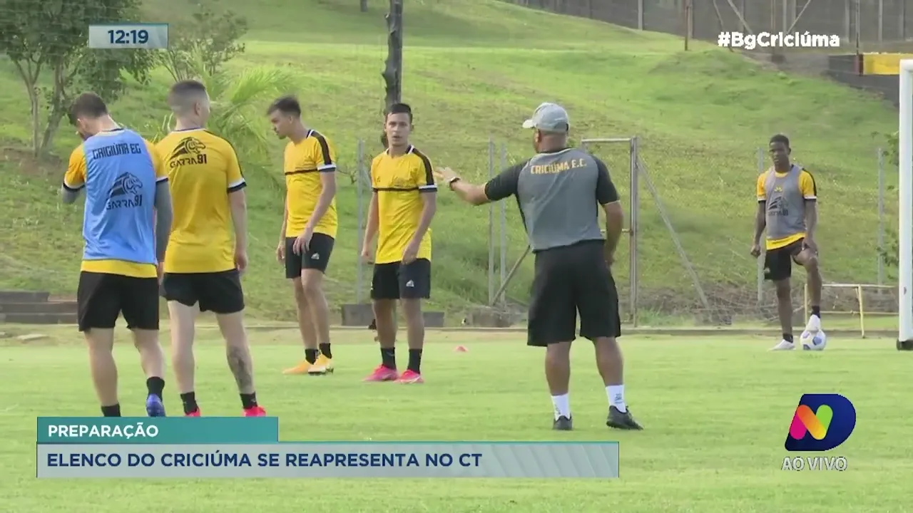 Criciúma retoma trabalhos antes de jogo-treino no Heriberto Hülse