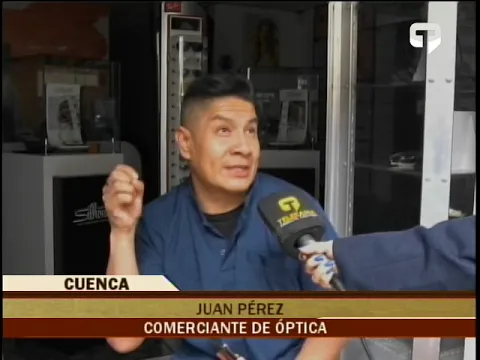 Apagones afectan a comerciantes en Cuenca