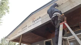 How to install Cedar shake siding