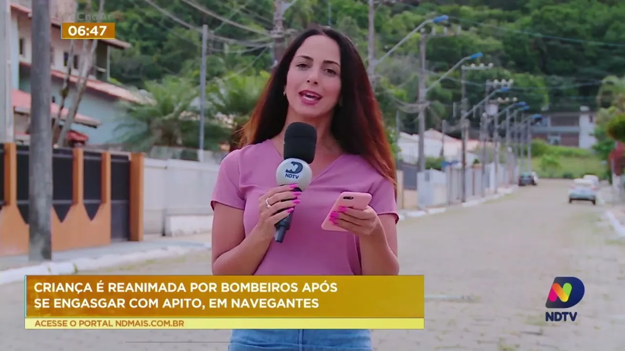 Criança é reanimada por bombeiros após se engasgar com apito em Navegantes