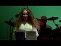 Maria Bethânia - "Primavera" com Carlos Lyra e Mariana de Moraes - Noite Luzidia (Ao Vivo)