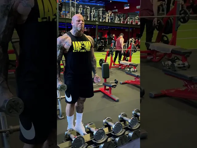 Martyn Ford (Shao Kahn) is trainings for sequel Mortal Kombat movie