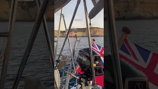 Sunrises as we leave Malta 🇲🇹 #liveaboard #sailboat