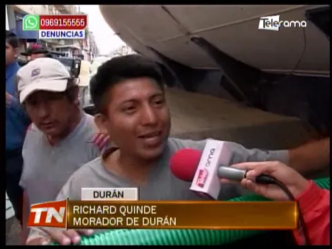 Desesperación entre moradores de El Recreo para obtener el agua por tanquero