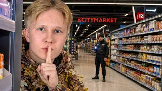 Yötä suljetussa Citymarketissa