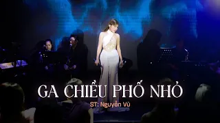 Ga chiều phố nhỏ