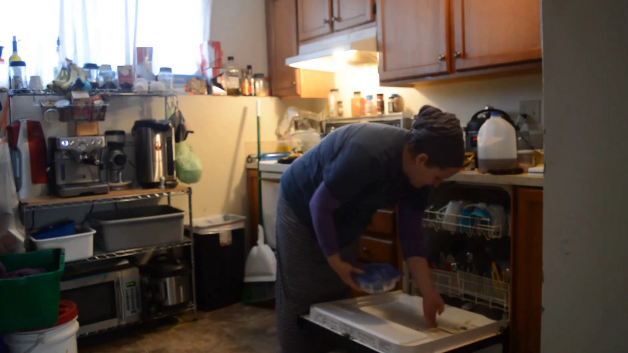 My SUPER MESSY kitchen cleanup - clean with me Monday