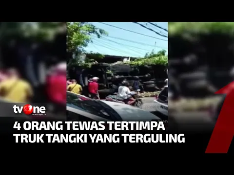 Truk Terguling di Lampu Merah dan Timpa Warung Tewaskan Empat Orang