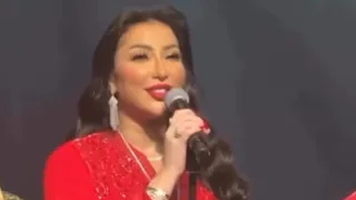 دنيا بطمة تغني و تطرب في الݣناوي اغنية مولاي احمد بصحبة والدها 