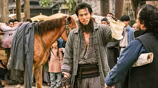 جنرال ظالم دخل قرية خلص ع ناس غلابة ميعرفش أن فيها مقاتل جاي صدفة هيدمر جيشة وهينتقم منة ملخص فيلم 