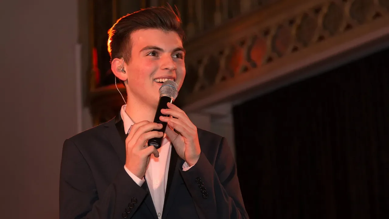 David Marino croons ‘For Me Formidable’ David Marino croons ‘For Me Formidable’