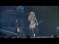 Gloria Trevi - Cinco Minutos (En Vivo Desde Arena Ciudad De México)