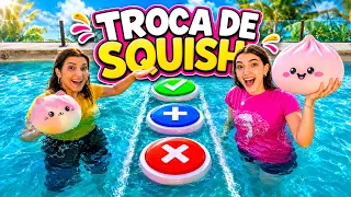 TROCA DE SQUISH FLUTUANTE NA PISCINA | Luluca