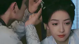 👑卫韫替楚瑜摘铃铛慌乱害羞围~#古装 #愛情 #甜蜜 #drama #movie #丁禹兮 #宋茜