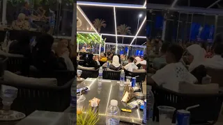 ايوا انا الي واخد اللقطة دندنها