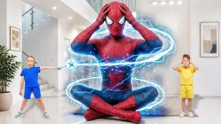 ¡Spider-Man, Hulk y Venom en Casa! Alex y Dasha al Rescate